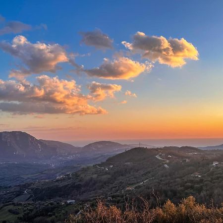 Agriturismo Ai Monaci Montano Antilia Eksteriør bilde