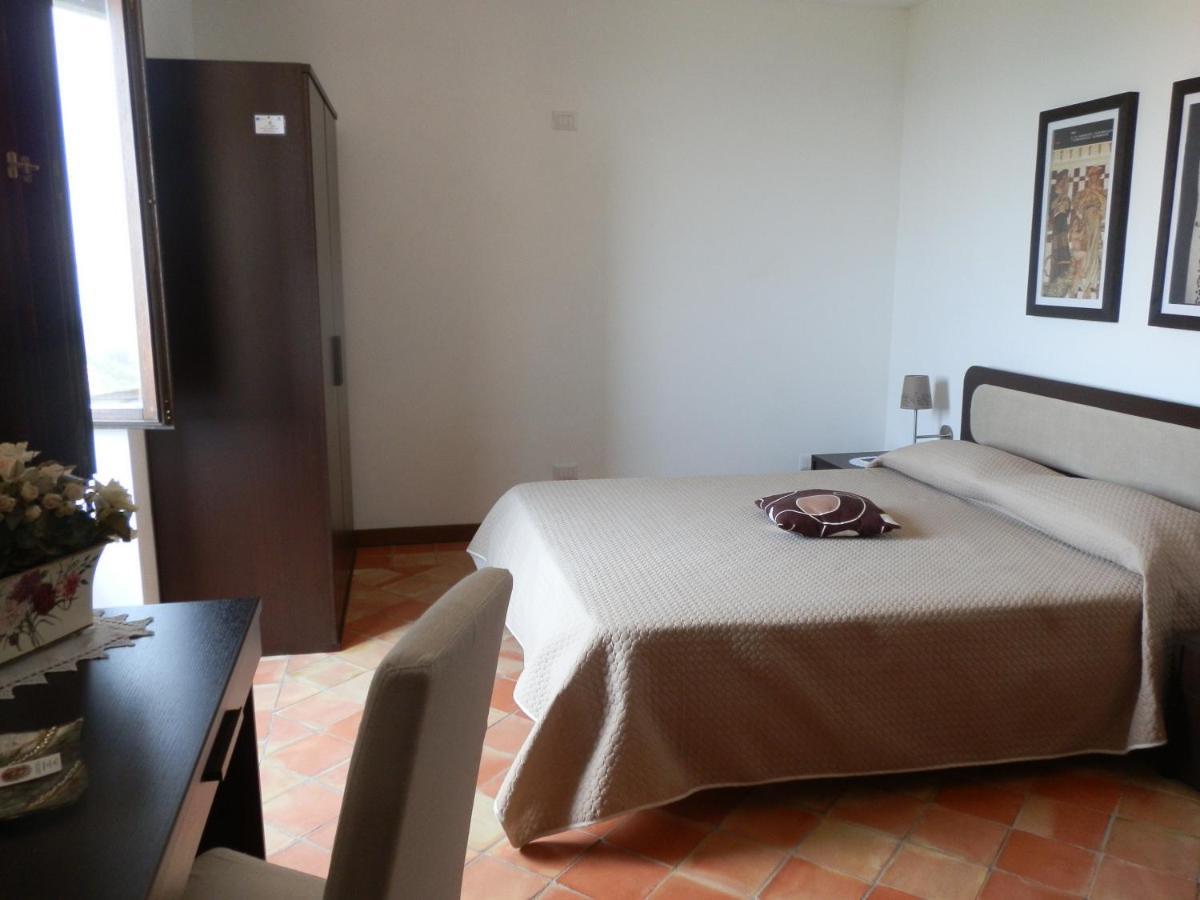Agriturismo Ai Monaci Montano Antilia Eksteriør bilde