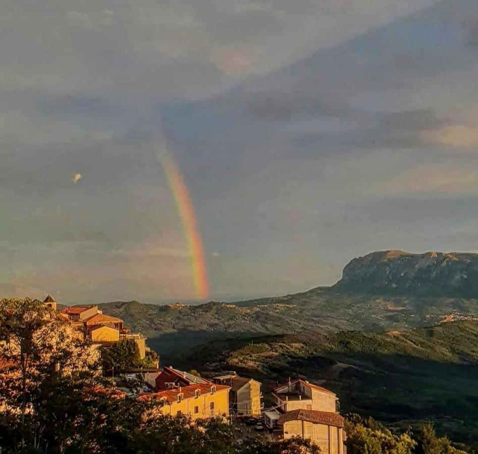 Agriturismo Ai Monaci Montano Antilia Eksteriør bilde
